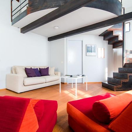 Apartament Antica Via Volta - The House Of Travelers Como Zewnętrze zdjęcie