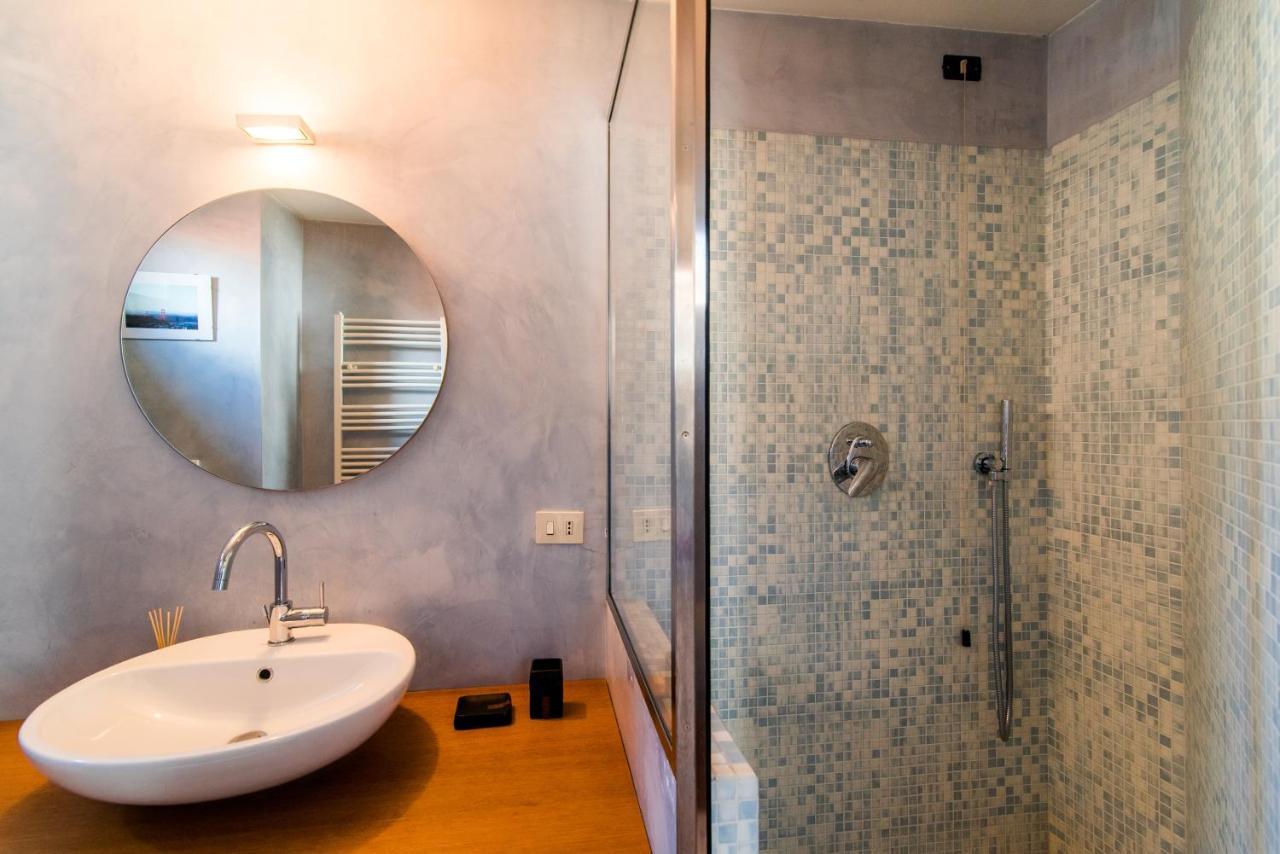 Apartament Antica Via Volta - The House Of Travelers Como Zewnętrze zdjęcie