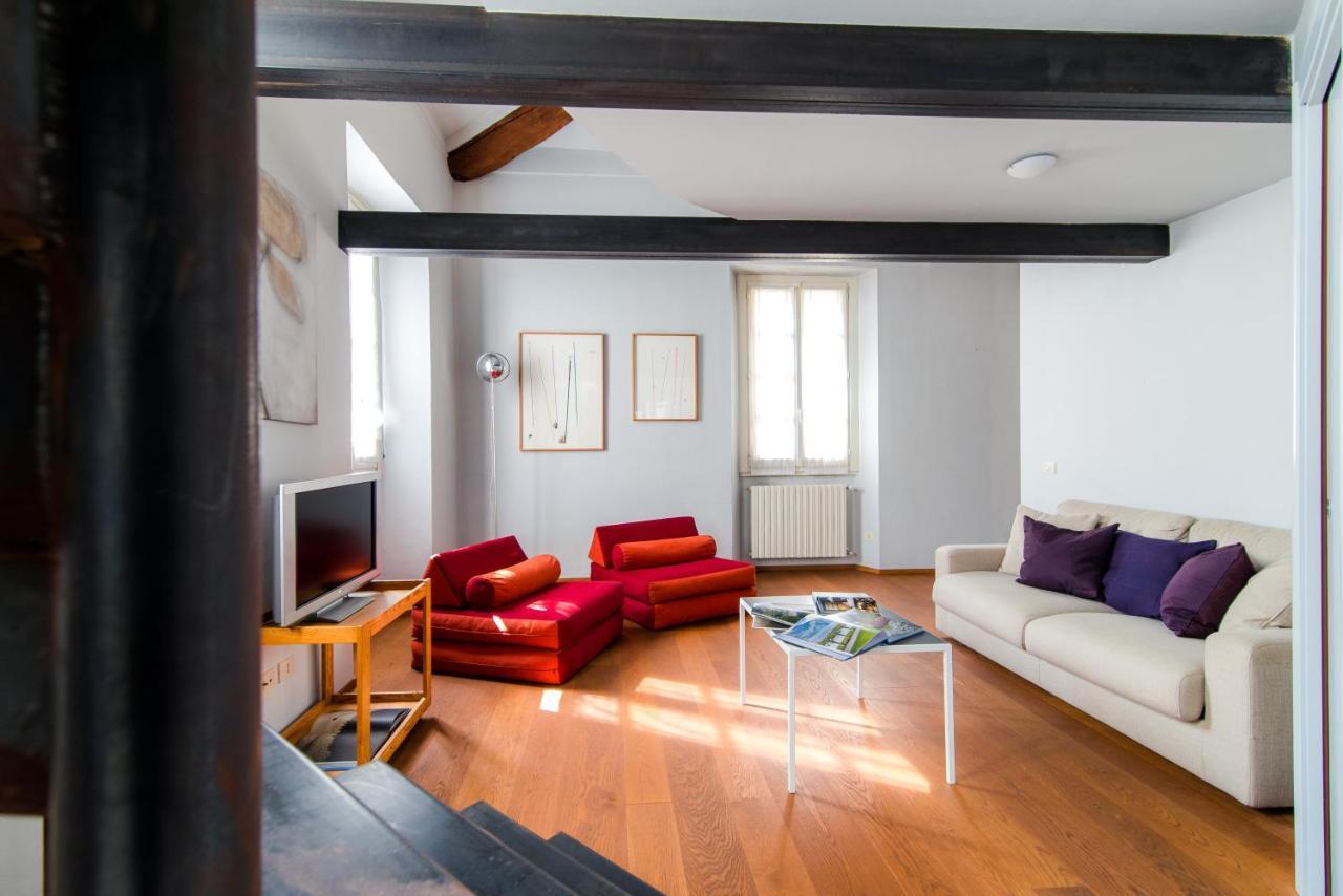Apartament Antica Via Volta - The House Of Travelers Como Zewnętrze zdjęcie