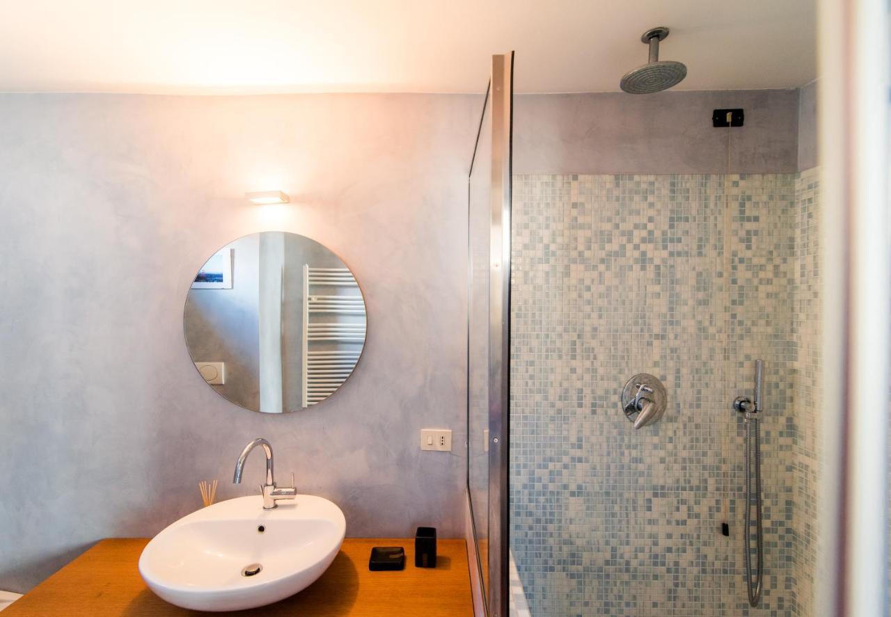 Apartament Antica Via Volta - The House Of Travelers Como Zewnętrze zdjęcie
