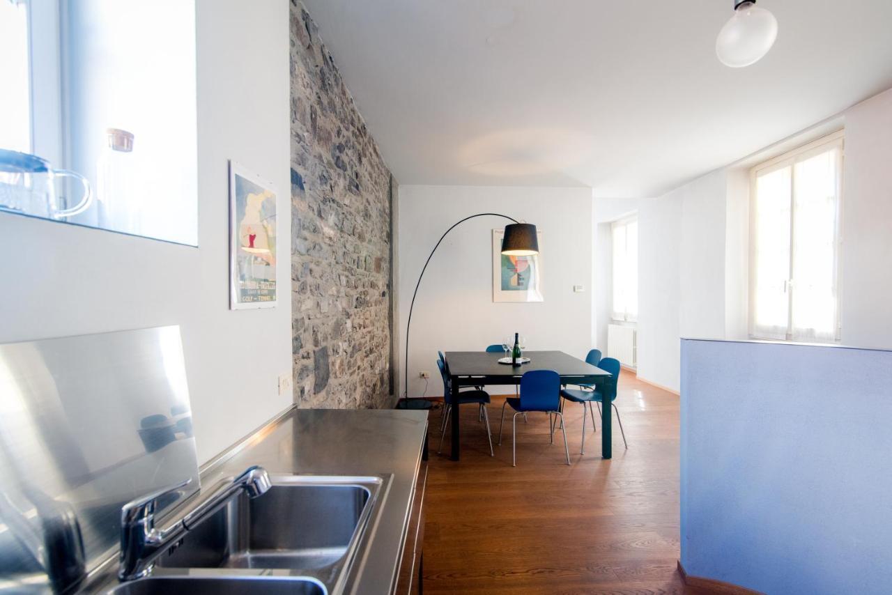 Apartament Antica Via Volta - The House Of Travelers Como Zewnętrze zdjęcie