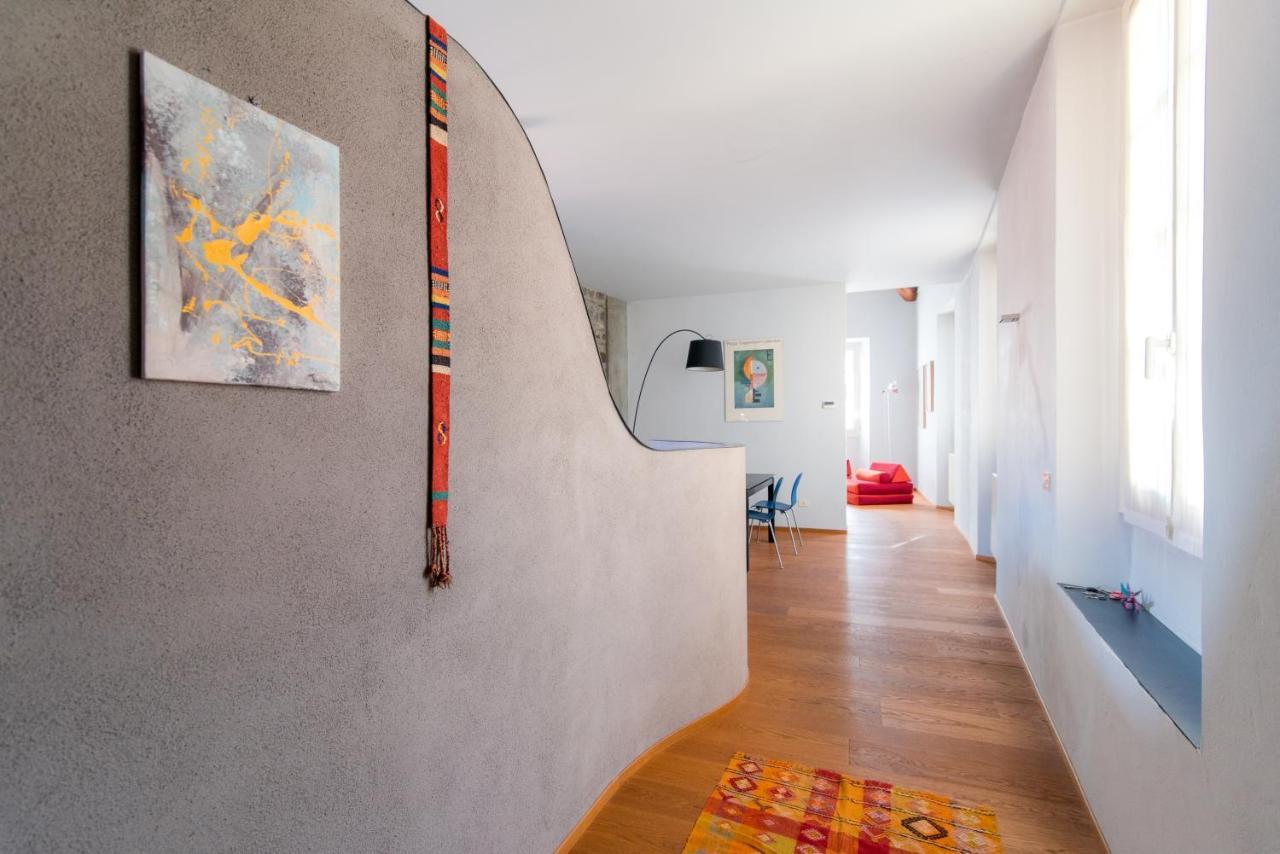 Apartament Antica Via Volta - The House Of Travelers Como Zewnętrze zdjęcie