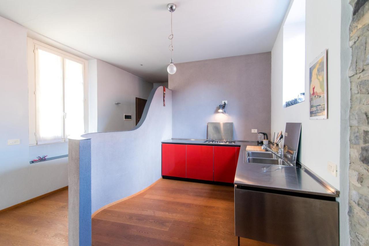 Apartament Antica Via Volta - The House Of Travelers Como Zewnętrze zdjęcie