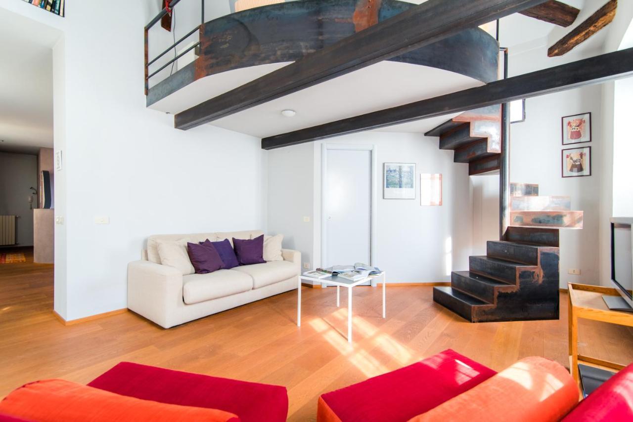 Apartament Antica Via Volta - The House Of Travelers Como Zewnętrze zdjęcie