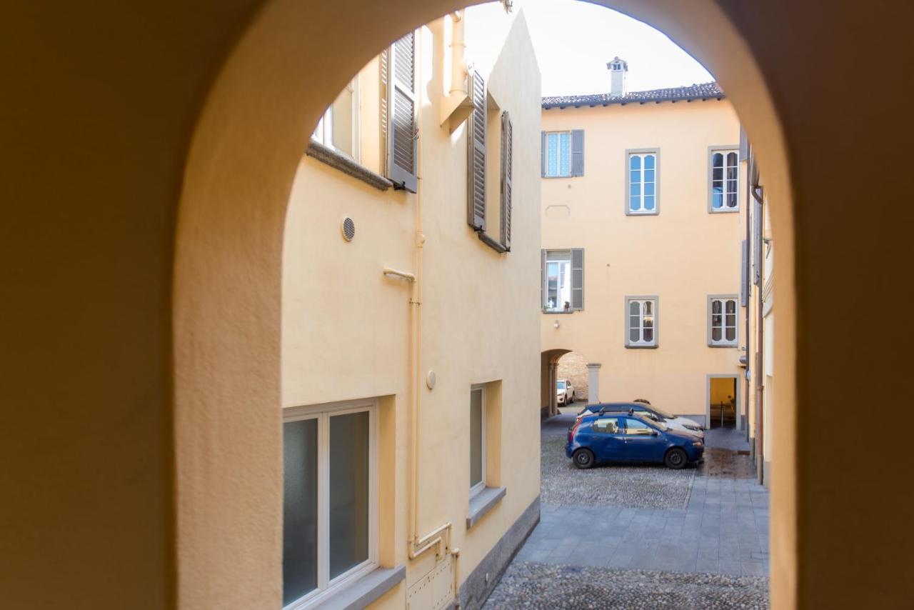 Apartament Antica Via Volta - The House Of Travelers Como Zewnętrze zdjęcie